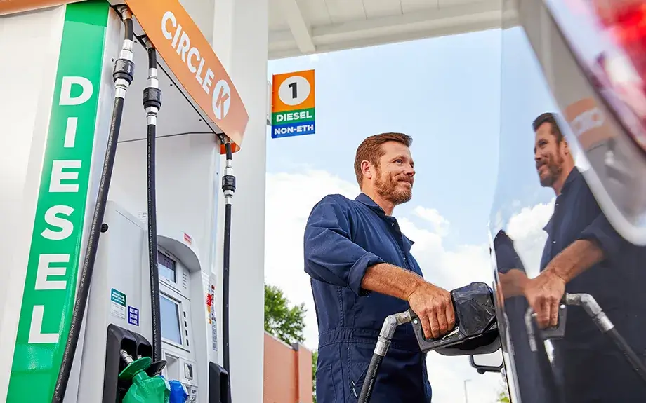 Fleet driver fueling truck at Circle K Pro location