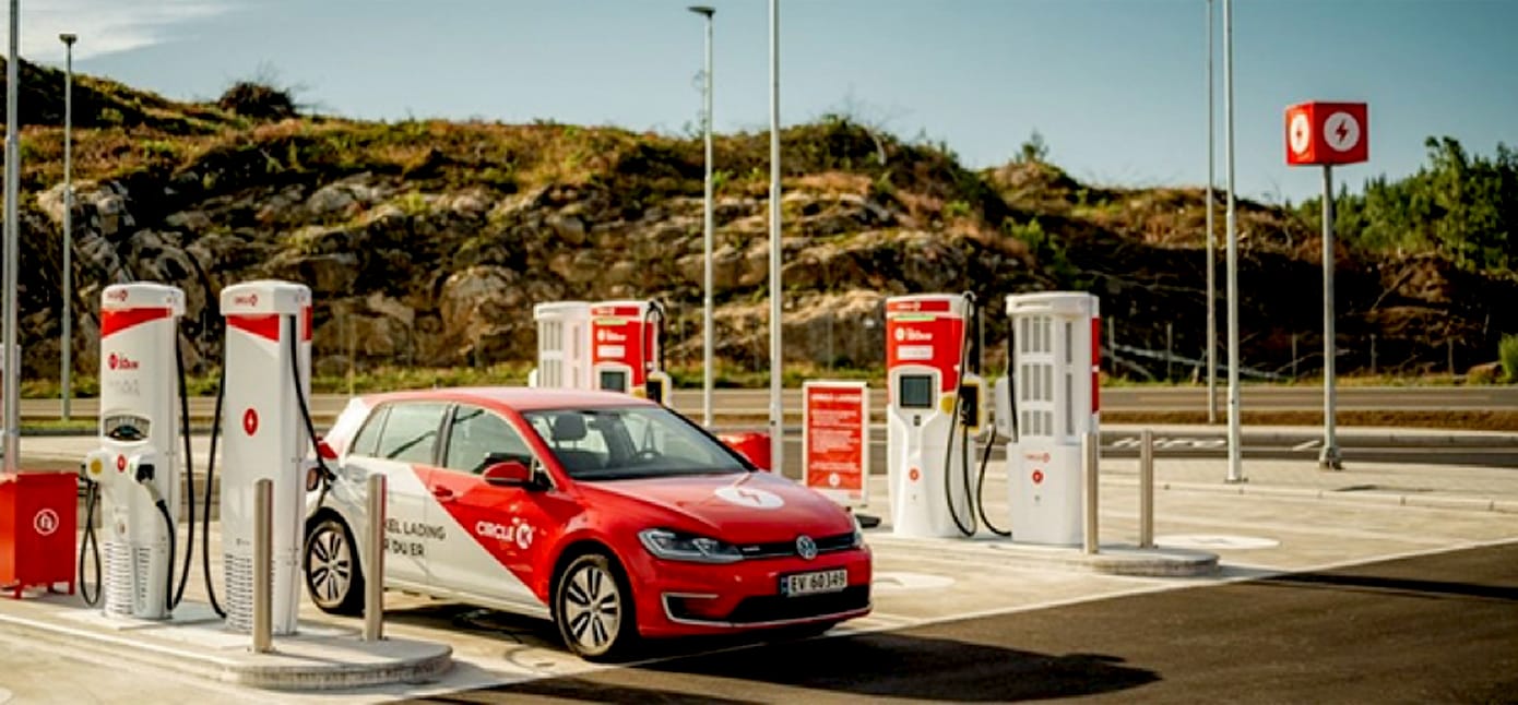 Circle K electric charging station WE’RE HELPING NORWAY CHARGE THEIR